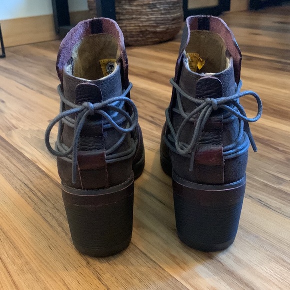 NIB CAT Womens fashion boots Style T1256 - Picture 3 of 6